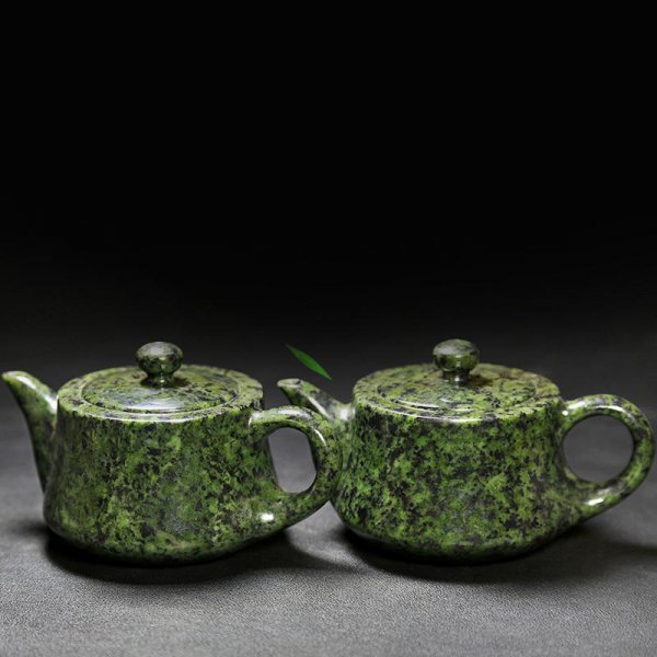 药王石绿色的好还是黑色的好