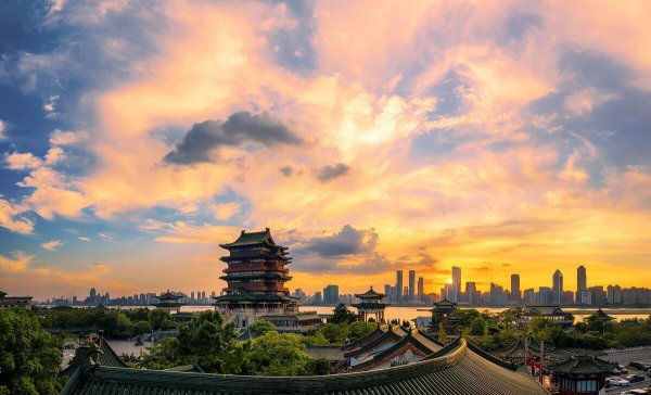 滕王阁序中的滕王阁是在哪里