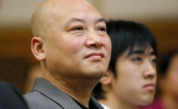 迟重瑞有亲生子吗