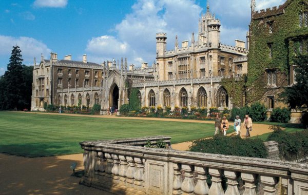 edinburgh是哪个大学