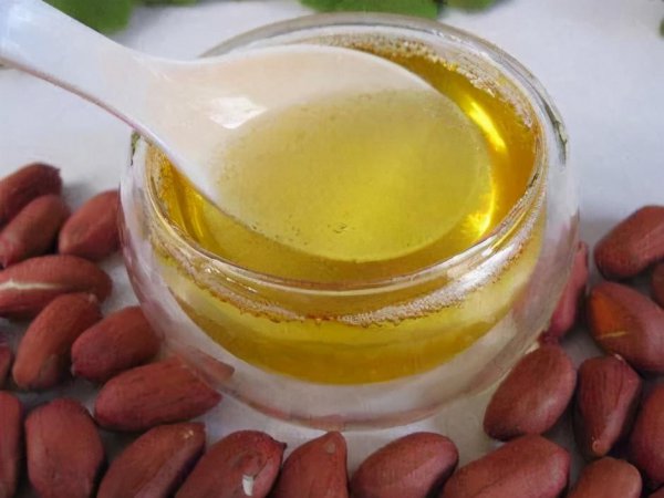 平常炒菜用什么油最好