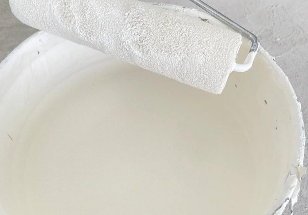 乳胶漆和墙布哪个更环保