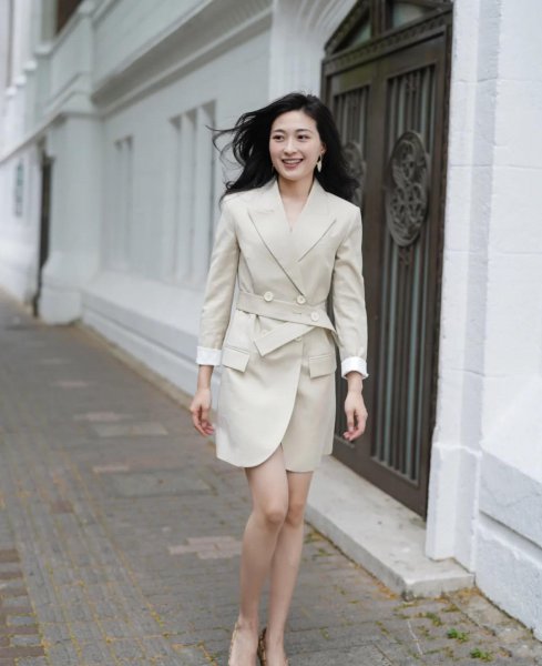 女士正装包括哪些衣服图片