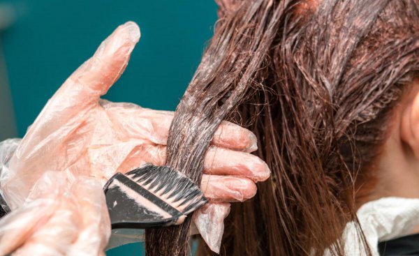一般染完头发多久可以染第二次
