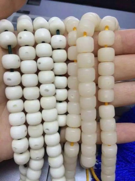 白玉菩提是什么材质手串