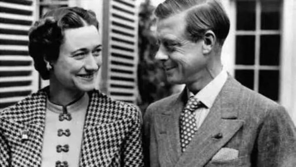 英国为什么是女王继承王位