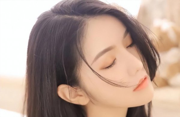 找女生聊天开场白怎么说好听