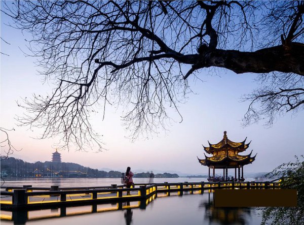 西湖历史背景简介