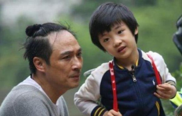 吴镇宇爸爸去哪儿事件