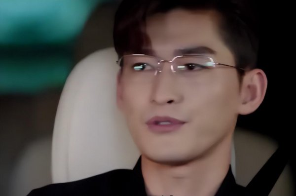 演员张翰出什么事了