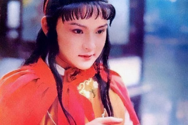 贾宝玉的性格特点分析