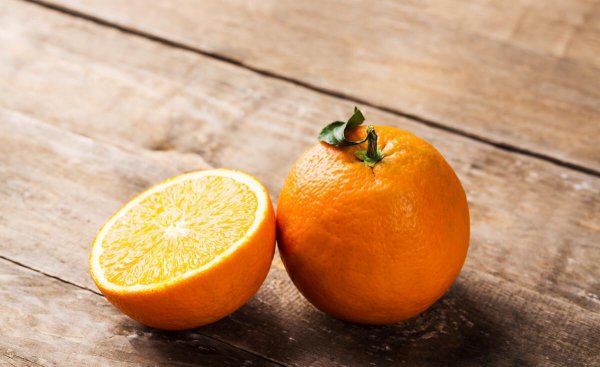 橙子吃多了皮肤会变黄吗