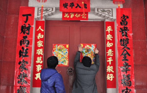 春联上联和下联左右怎么贴