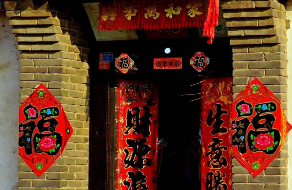 春联上联和下联左右怎么贴