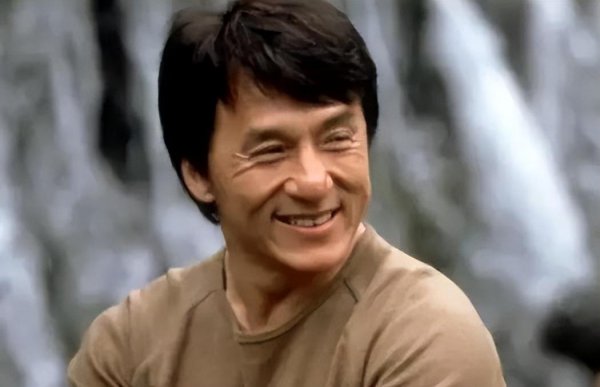 成龙真名到底叫什么