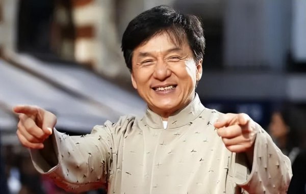 成龙真名到底叫什么