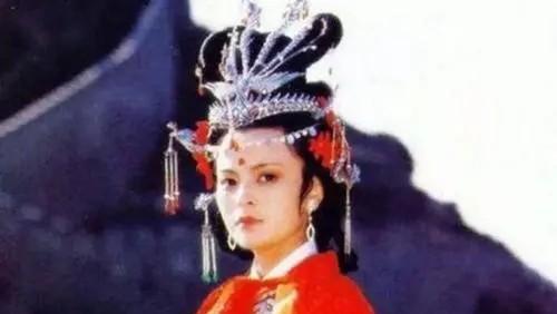 黛玉临终前为什么李纨在场