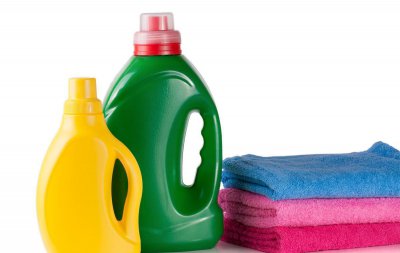 皂液和洗衣液的区别哪个更好用一些 各自洗衣服的特点