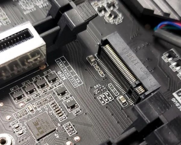 m.2接口sata和nvme区别