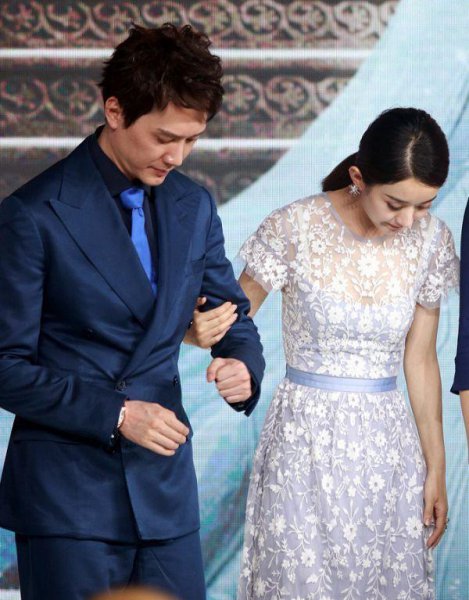 赵丽颖为什么离婚