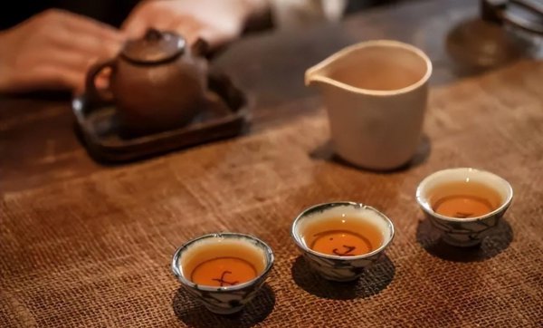 绿茶与红茶的本质区别在哪
