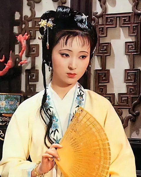 红楼梦有多少个人物