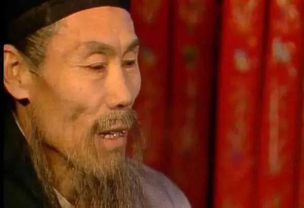 贾珍的父亲是个什么样的人