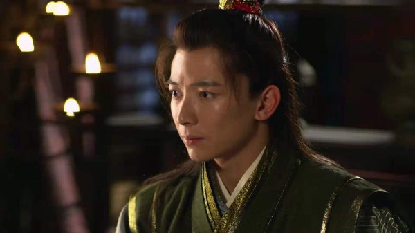 秦惠文王嬴驷的庶长子赢华简介