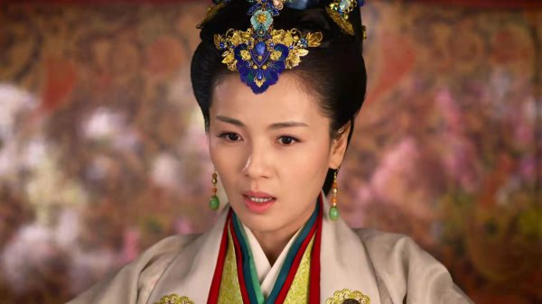 秦惠文王嬴驷的庶长子赢华简介