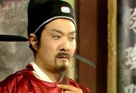 英莲在红楼梦中的作用