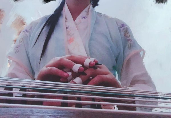 听筝李端古诗的全部意思