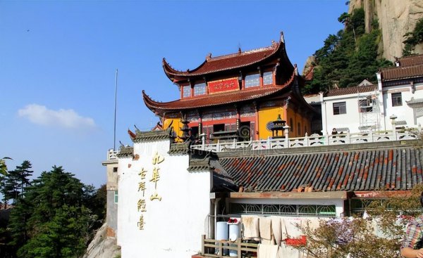 九华山是哪个省哪个市哪个地方