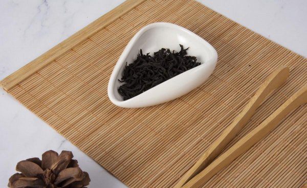 红茶为什么不是redtea而叫blacktea