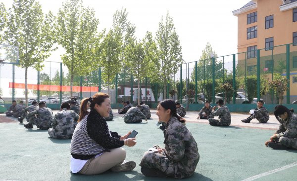 14岁女孩叛逆期家长怎么办