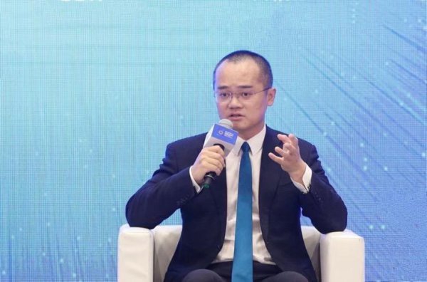 美团的创始人是谁