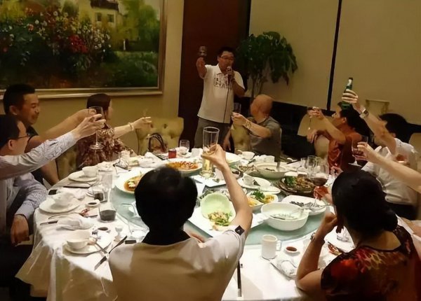 酒量好的人有什么特征和表现