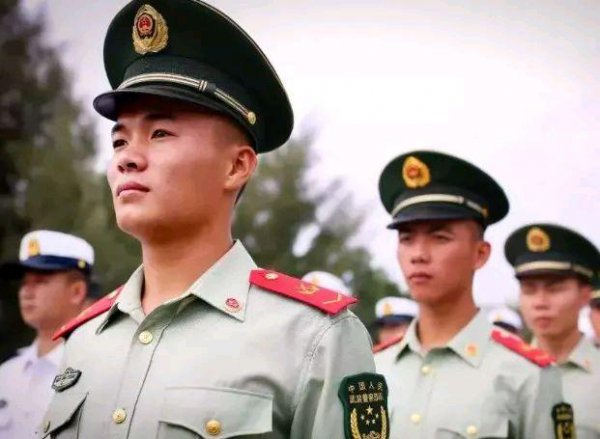 一个大学本科生当兵五年退伍兵能拿多少钱
