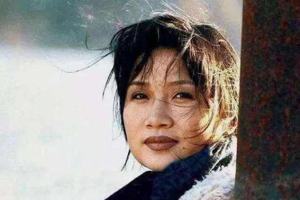 李那怎么出家了