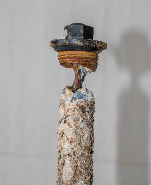 安装热水器需要什么配件