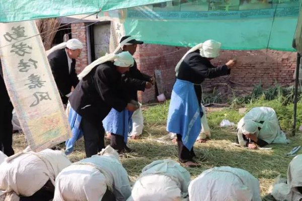 老人过世家人守灵要注意什么