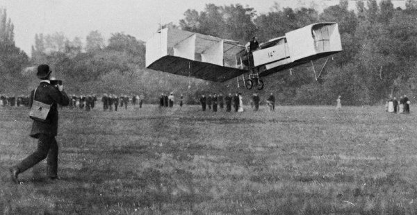 莱特兄弟发明了什么物品