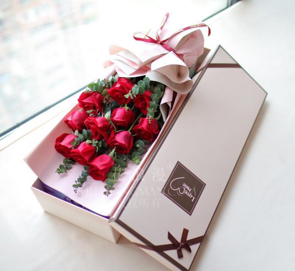 老婆生日送花怎么送浪漫