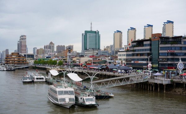 丹东市多少人口和面积