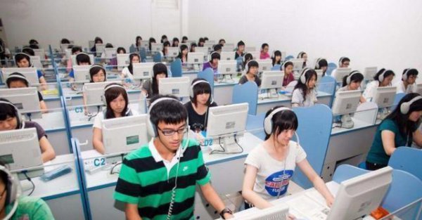 为什么公务员不招专硕