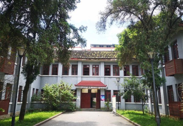 贵州大学是211吗
