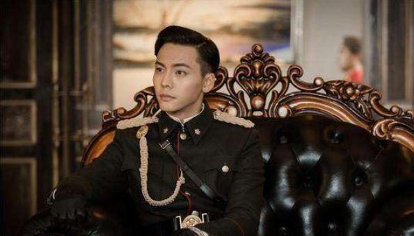 张启山活了多少岁死的