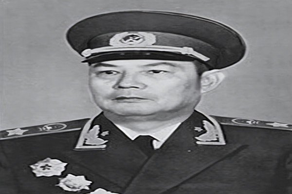 部队参谋长是干什么的
