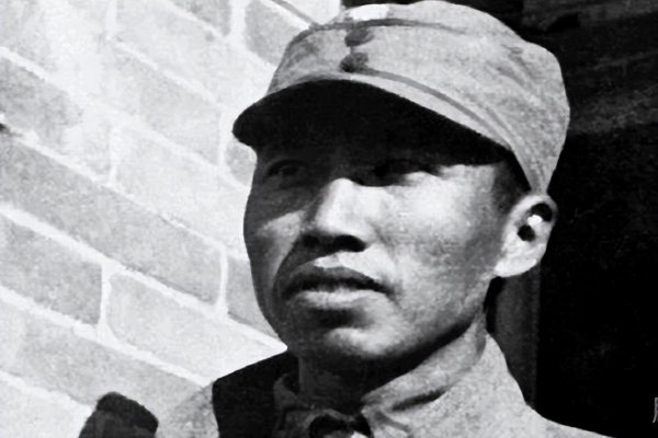 部队参谋长是干什么的
