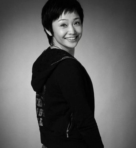 边梅个人简介及出生家庭