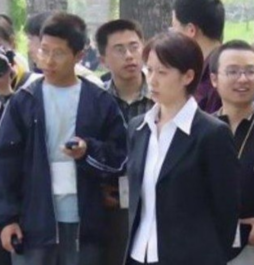 边梅个人简介及出生家庭